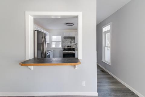 306 S Linden St, Normal, IL 61761 photo 8
