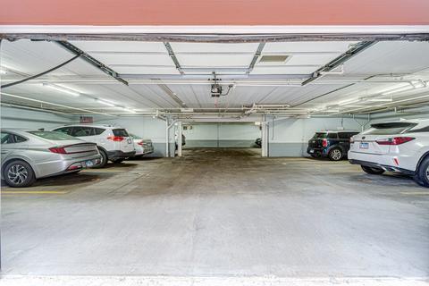 1330 Perry St #403, Des Plaines, IL 60016 photo 13