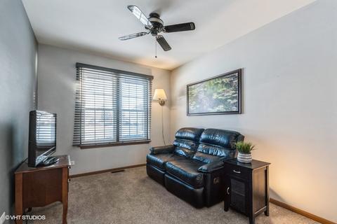 611 Dorset Ct, Wheeling, IL 60090 photo 9