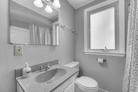 10226 S Artesian Ave, Chicago, IL 60655 photo 13