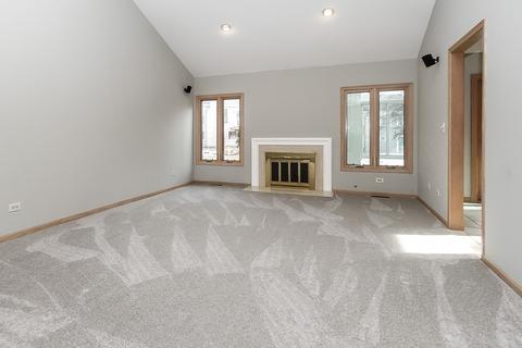 653 Dogleg Ln, Bartlett, IL 60103 photo 6