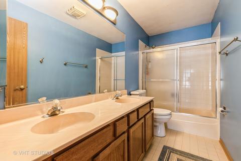 740 Mayfair Ln, Algonquin, IL 60102 photo 13