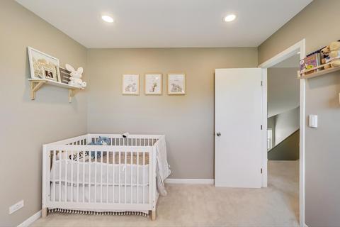9022 Abbey Ln, Des Plaines, IL 60016 photo 25