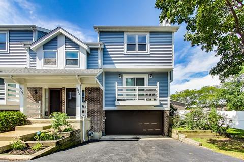 9022 Abbey Ln, Des Plaines, IL 60016 photo 1