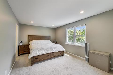 9022 Abbey Ln, Des Plaines, IL 60016 photo 17