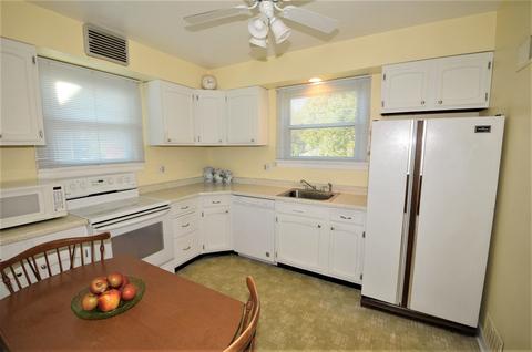 205 E Maple St, Lombard, IL 60148 photo 14