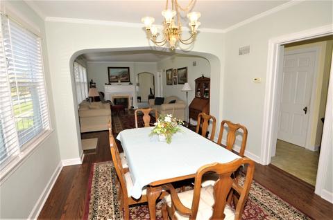 205 E Maple St, Lombard, IL 60148 photo 8