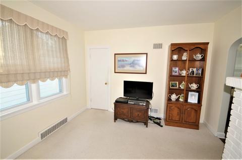 205 E Maple St, Lombard, IL 60148 photo 10