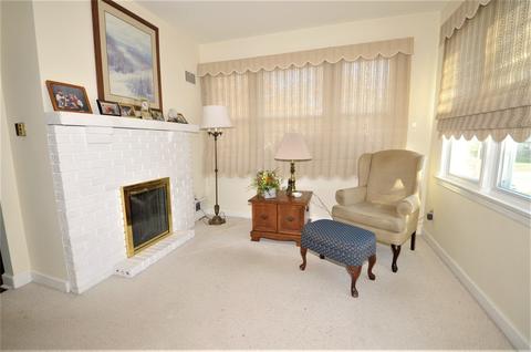 205 E Maple St, Lombard, IL 60148 photo 9