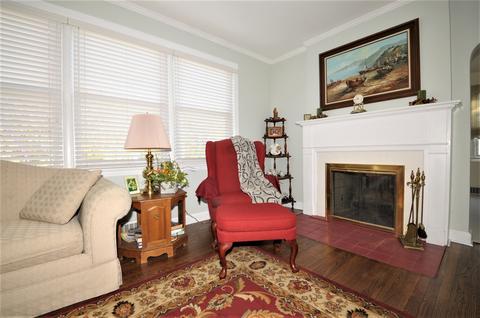 205 E Maple St, Lombard, IL 60148 photo 5