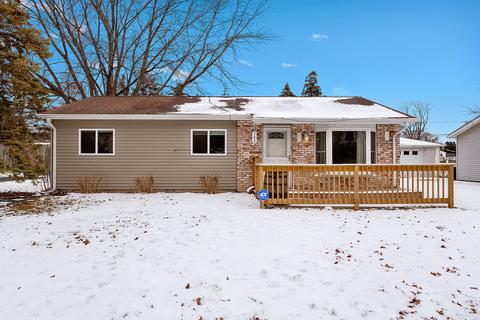 108 Olympic Dr, Bolingbrook, IL 60440 photo 1