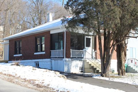 1213 E Jackson St, Joliet, IL 60432 photo 2