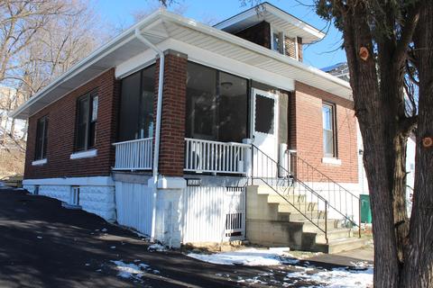 1213 E Jackson St, Joliet, IL 60432 photo 1