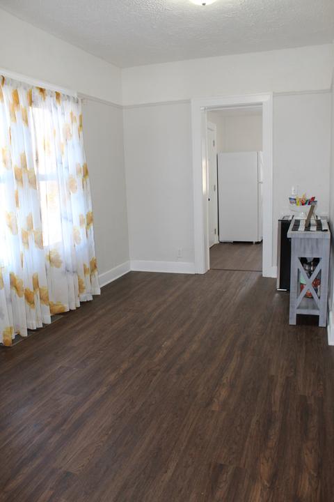 1213 E Jackson St, Joliet, IL 60432 photo 7