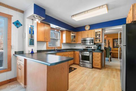 846 Edward St, Wheeling, IL 60090 photo 6