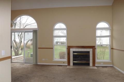 1078 Stillwater Rd, Elgin, IL 60120 photo 3