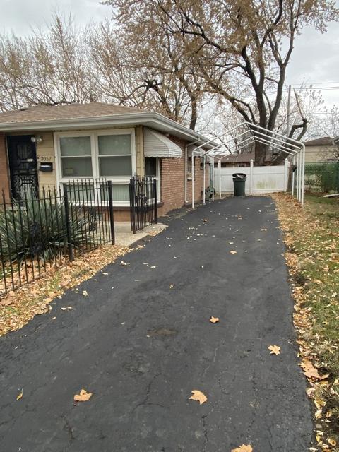 3057 Stafford Dr, Markham, IL 60428 photo 3
