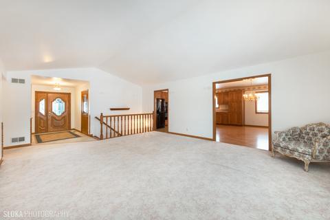 5021 Spring Rd, Mchenry, IL 60050 photo 4