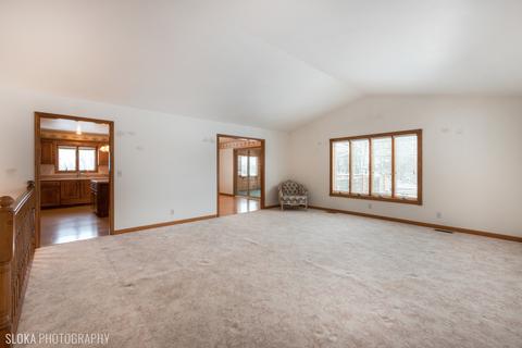 5021 Spring Rd, Mchenry, IL 60050 photo 9