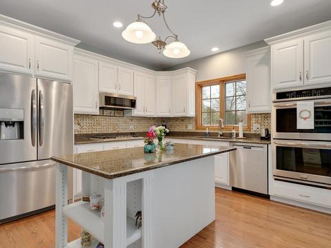 723 Weaver Ct, Wheaton, IL 60189 photo 10