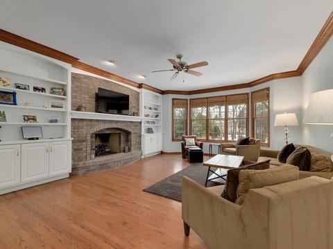 723 Weaver Ct, Wheaton, IL 60189 photo 8