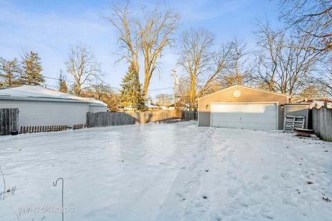 1127 S Chase St, Wheaton, IL 60189 photo 6