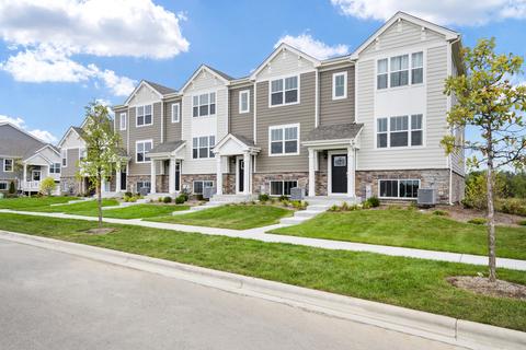 3817 Currant Ln, Elgin, IL 60124 photo 2