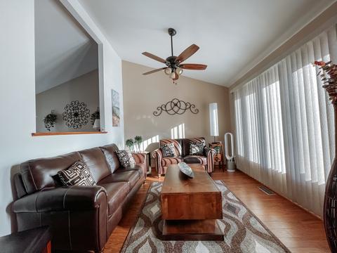 16426 Spangler Rd, Plainfield, IL 60586 photo 2