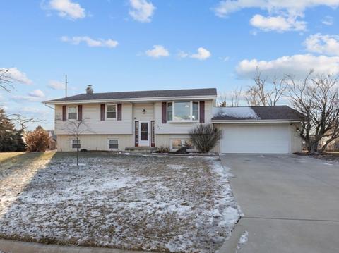 323 Robert Dr, Normal, IL 61761 photo 2