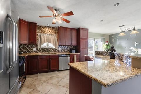 323 Robert Dr, Normal, IL 61761 photo 7