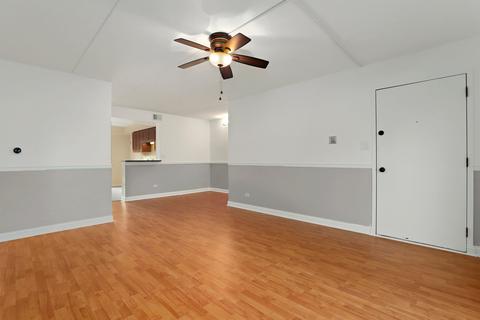 5509 Chateau Dr #1, Rolling Meadows, IL 60008 photo 4