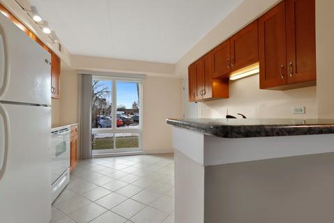 5509 Chateau Dr #1, Rolling Meadows, IL 60008 photo 9