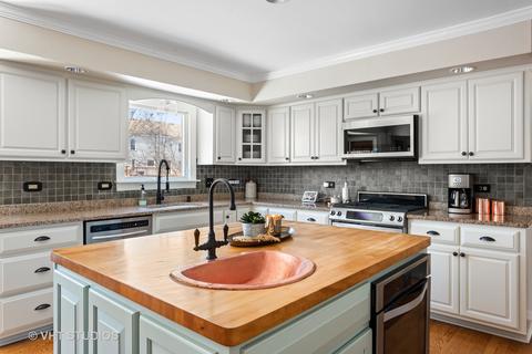 1926 Cromwell Dr, Wheaton, IL 60189 photo 10