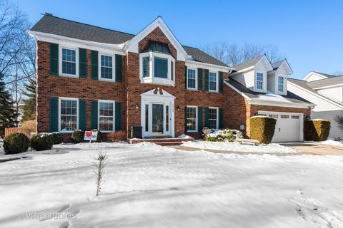 1926 Cromwell Dr, Wheaton, IL 60189 photo 1