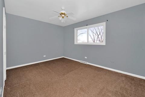 9 N749 Tipi Ln, Elgin, IL 60124 photo 13