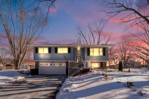9 N749 Tipi Ln, Elgin, IL 60124 photo 2