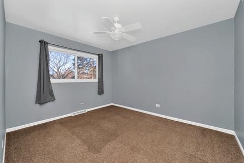 9 N749 Tipi Ln, Elgin, IL 60124 photo 18