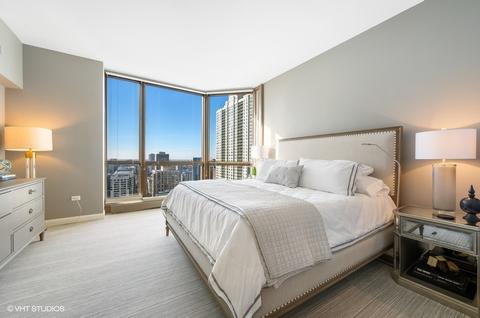 21 E Huron St #2901, Chicago, IL 60611 photo 8