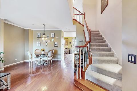 266 Broadmoor Ln, Bartlett, IL 60103 photo 4