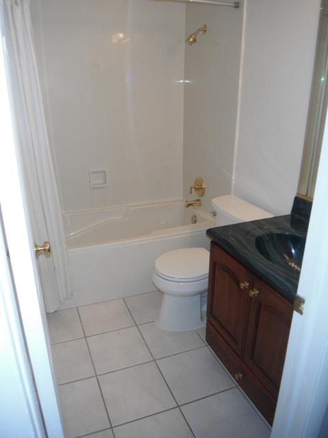 545 Williamsburg Ct #B1, Wheeling, IL 60090 photo 16