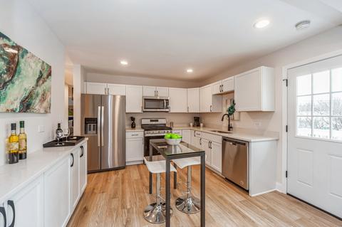 1117 Palm Dr, Wheeling, IL 60090 photo 8