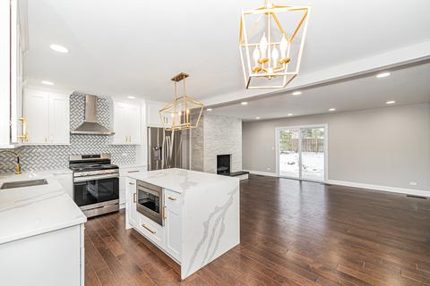 1913 Martingale Rd, Wheaton, IL 60187 photo 4