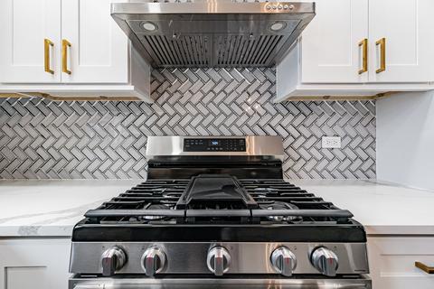 1913 Martingale Rd, Wheaton, IL 60187 photo 9