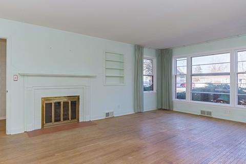 2 Alexander Ct, Normal, IL 61761 photo 3