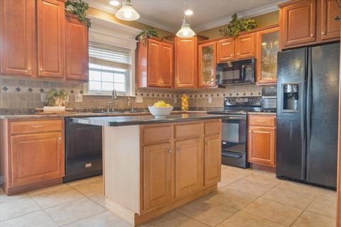 1414 Norma Dr, Bloomington, IL 61704 photo 13