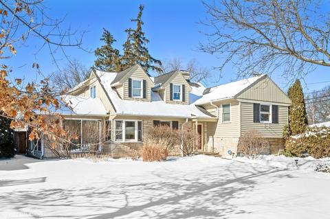 730 Forest Rd, Glenview, IL 60025 photo 2