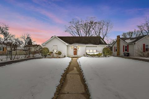 195 Wheeling Ave, Wheeling, IL 60090 photo 2