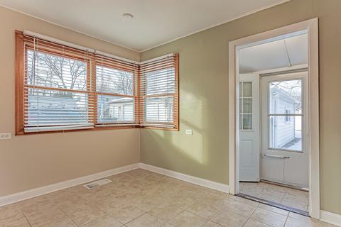 2106 Grouse Ln, Rolling Meadows, IL 60008 photo 6