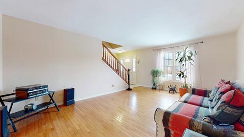 835 Crest Dr, Cary, IL 60013 photo 5