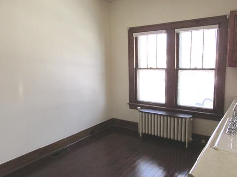 127 E Lafayette St, Ottawa, IL 61350 photo 5